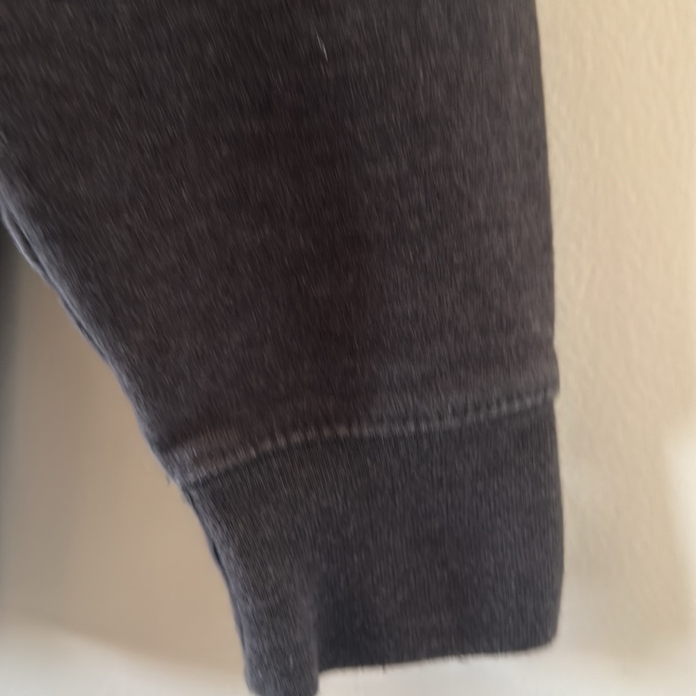 YETI Charcoal Gray Fleece Hoodie with Teal Logo Size Medium - Picture 5 of 7